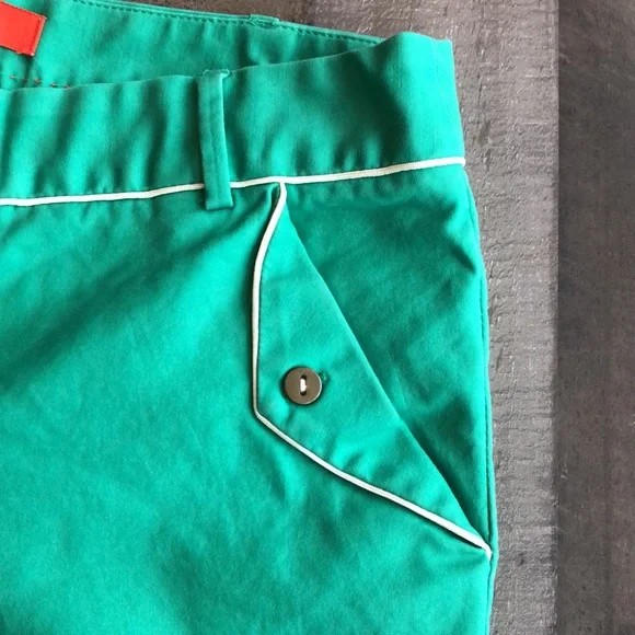 Anthropologie spring green Bermuda short - Picture 2 of 11